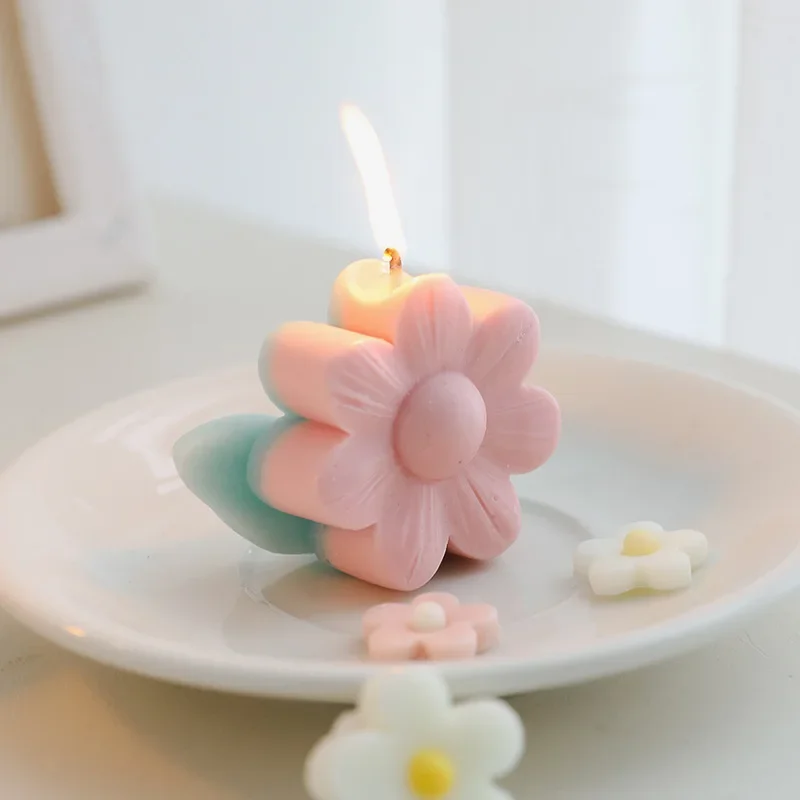 Свещ във формата на Цвете Роза Свещ За Рожден Ден Креативен Малък Подарък Цвете, Ръчно изработени Ароматни Украса