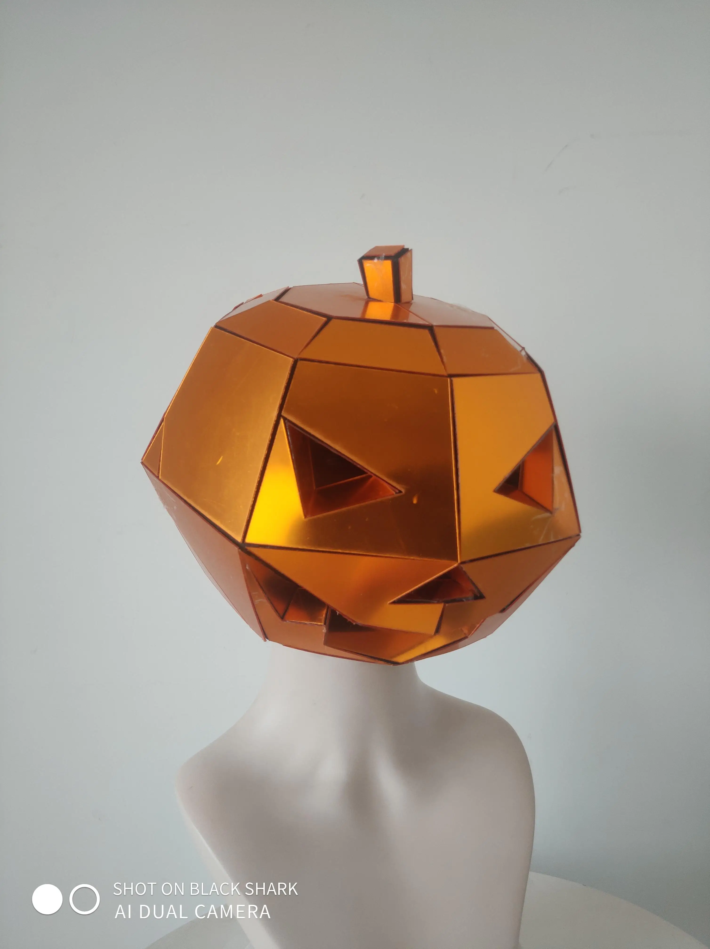 Шапката на Магьосник за Хелоуин, златен Огледален прическа във формата на тиква, каска, подпори за парти в нощен клуб, маска на бъдещите технологии за cosplay