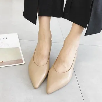 Дамски обувки Mary Jane на висок ток 2022 г., нови летни кожени обувки с квадратни пръсти на средно дебел ток, с пола, с тънки обувки