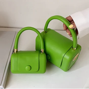 Модни дамски трактор преглед Луксозни дизайнерски чанти, плюшена чанта през рамото си, през пролетта на нов дропшиппинг 2022, мини-кожени чанти и портмонета