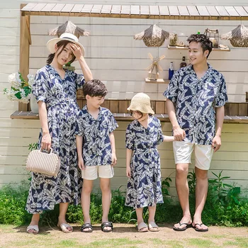 Семеен облекло за почивка 2023, подходяща за плажа, риза и къси панталони за баща и син, комплект от две части, спа рокля за майки и дъщери, кораби рокля